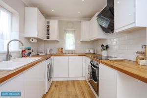 Kitchen- click for photo gallery